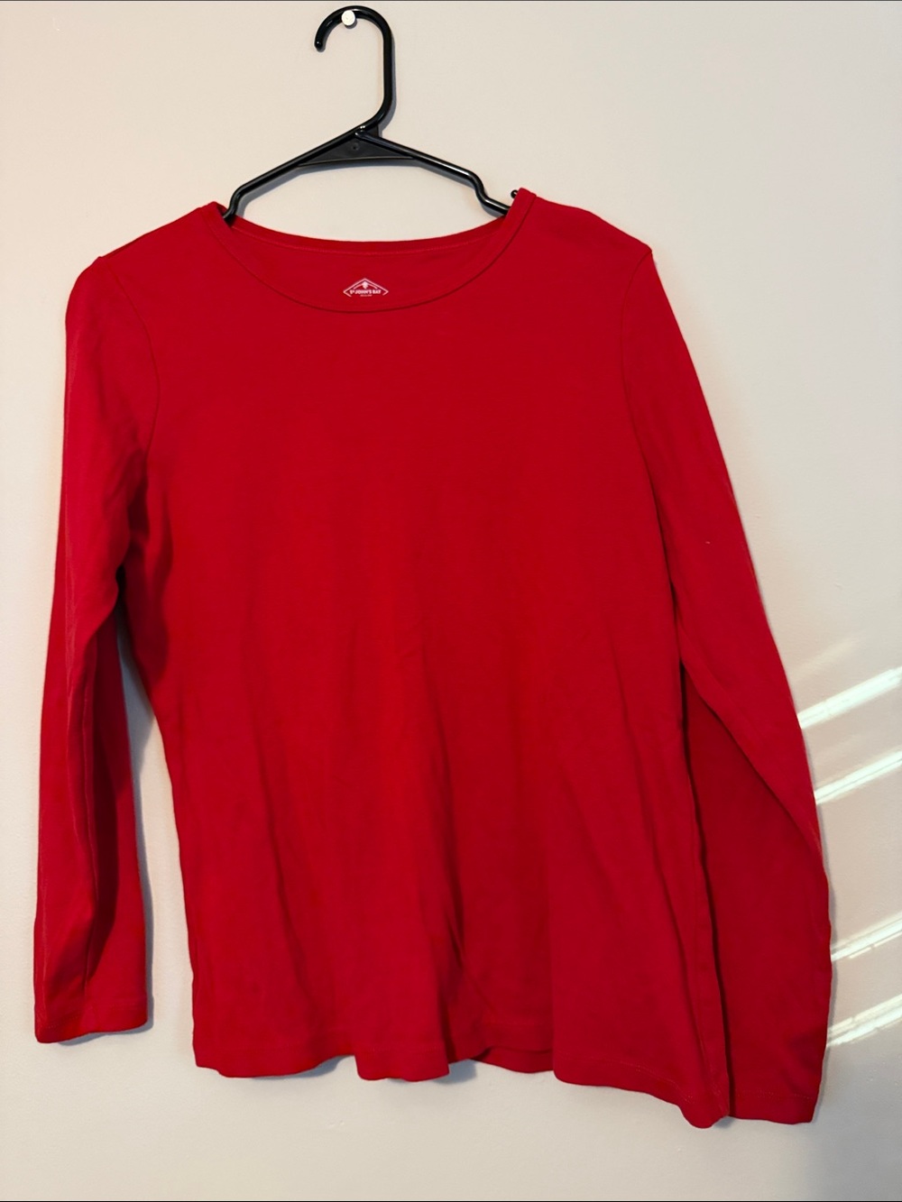 St. John's Bay Red Long-Sleeve Women's Tee size large NWOT